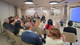 Додир и Доброчинитељ