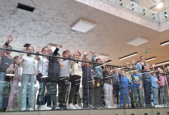Ученици из Памбуковице у Библиотеци